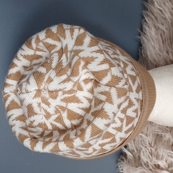 Michael Kors  hat - Picture 3 of 8